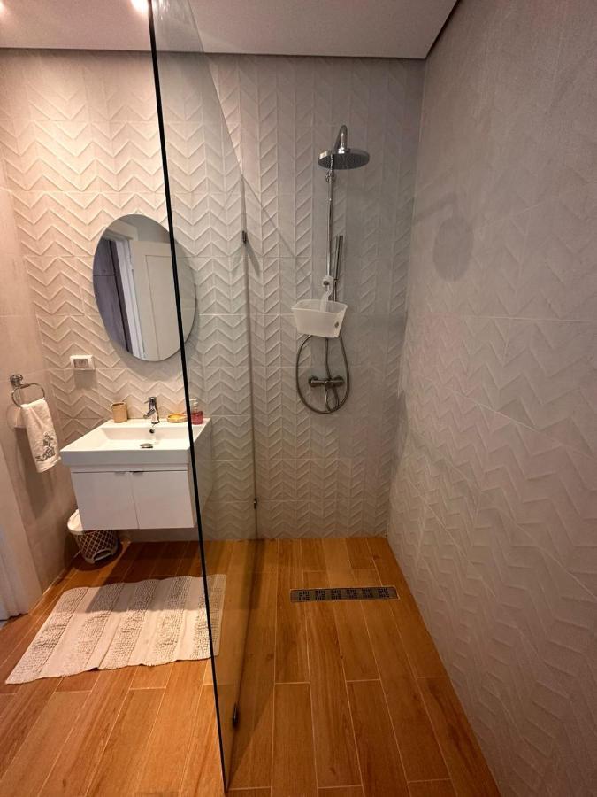 App Avec Jardin Dans Un Hotel Gammarth Exterior photo